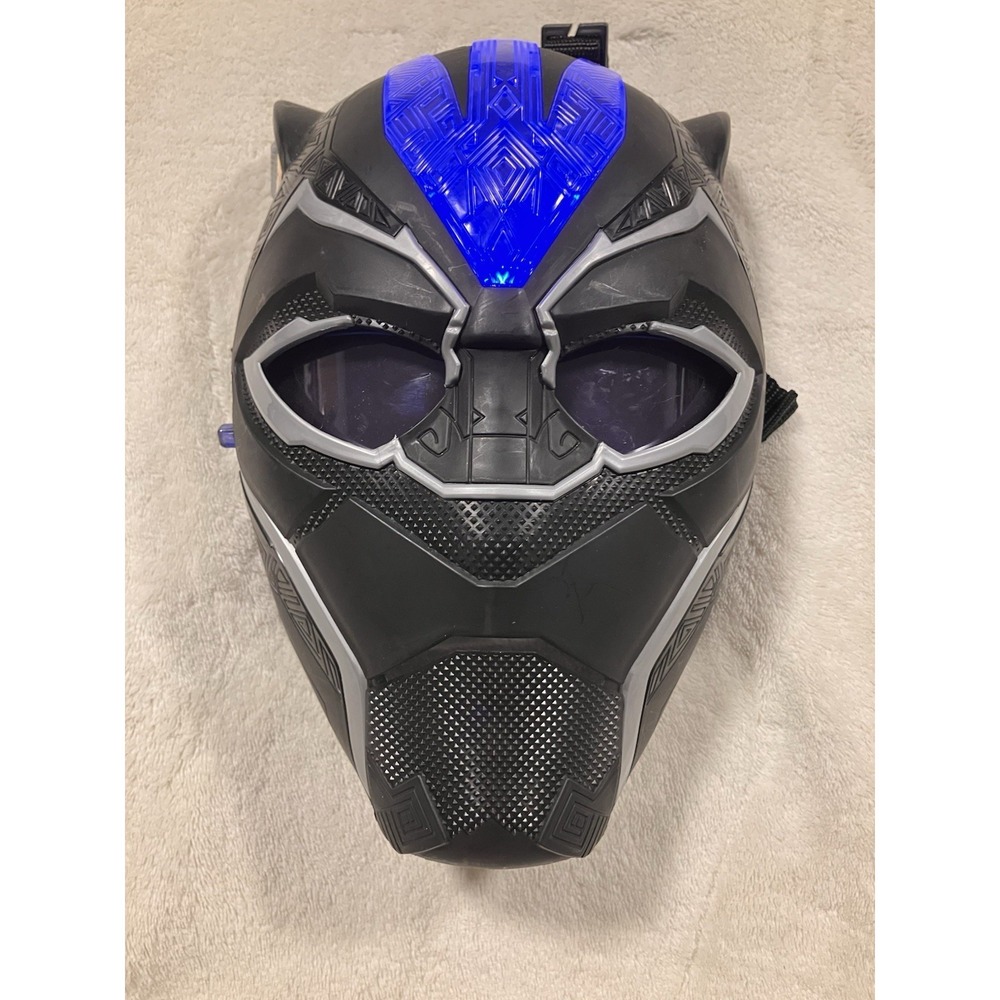 Hasbro Marvel Black Panther Vibranium FX Light Up Mask 2017 Electronic Works